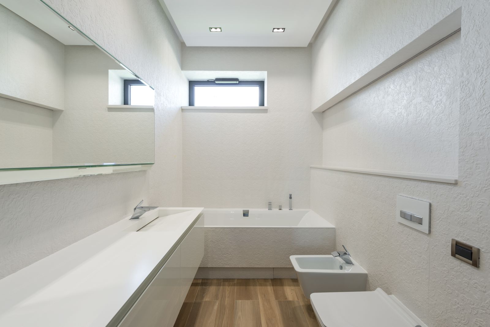 Property bathroom photo 7031565
